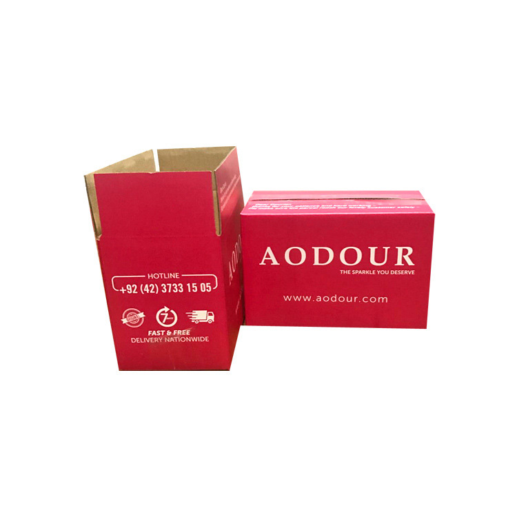 Как товары для магазинов обуви и одежды могут преобразовать ваше торговое пространство?